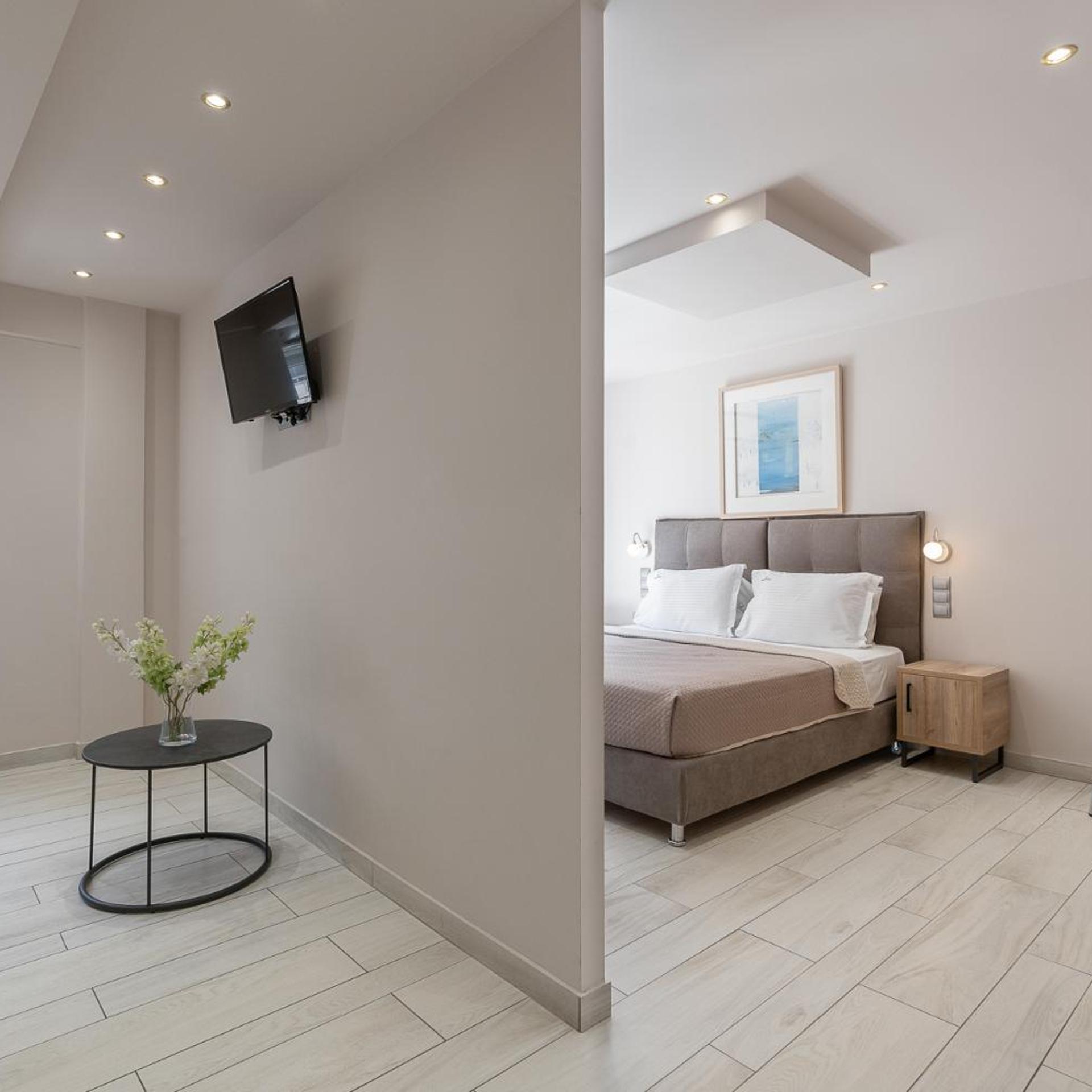 جناح عائلي بشرفة، Piraeus City Hotel 6/10