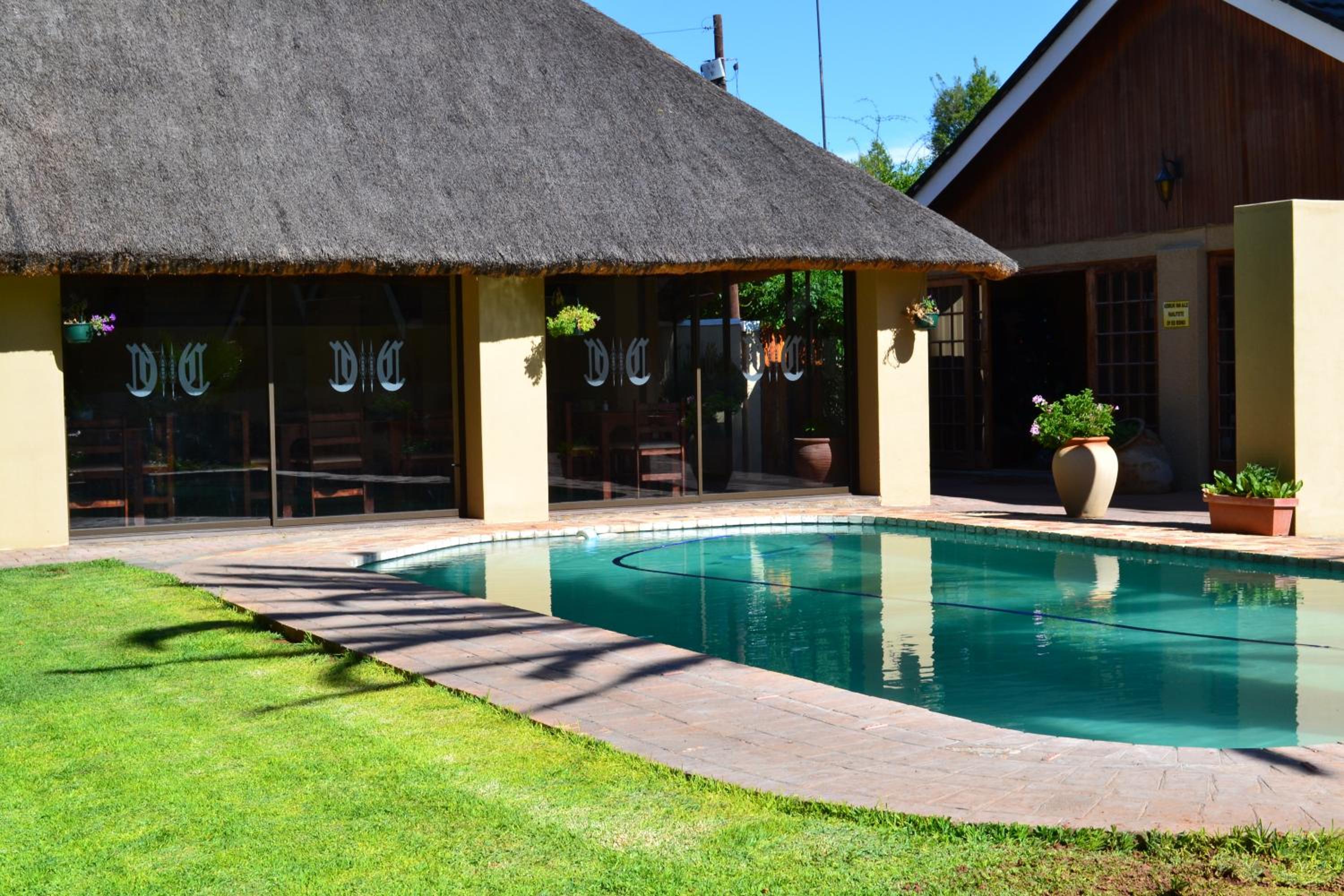 Castello Guesthouse 37/49