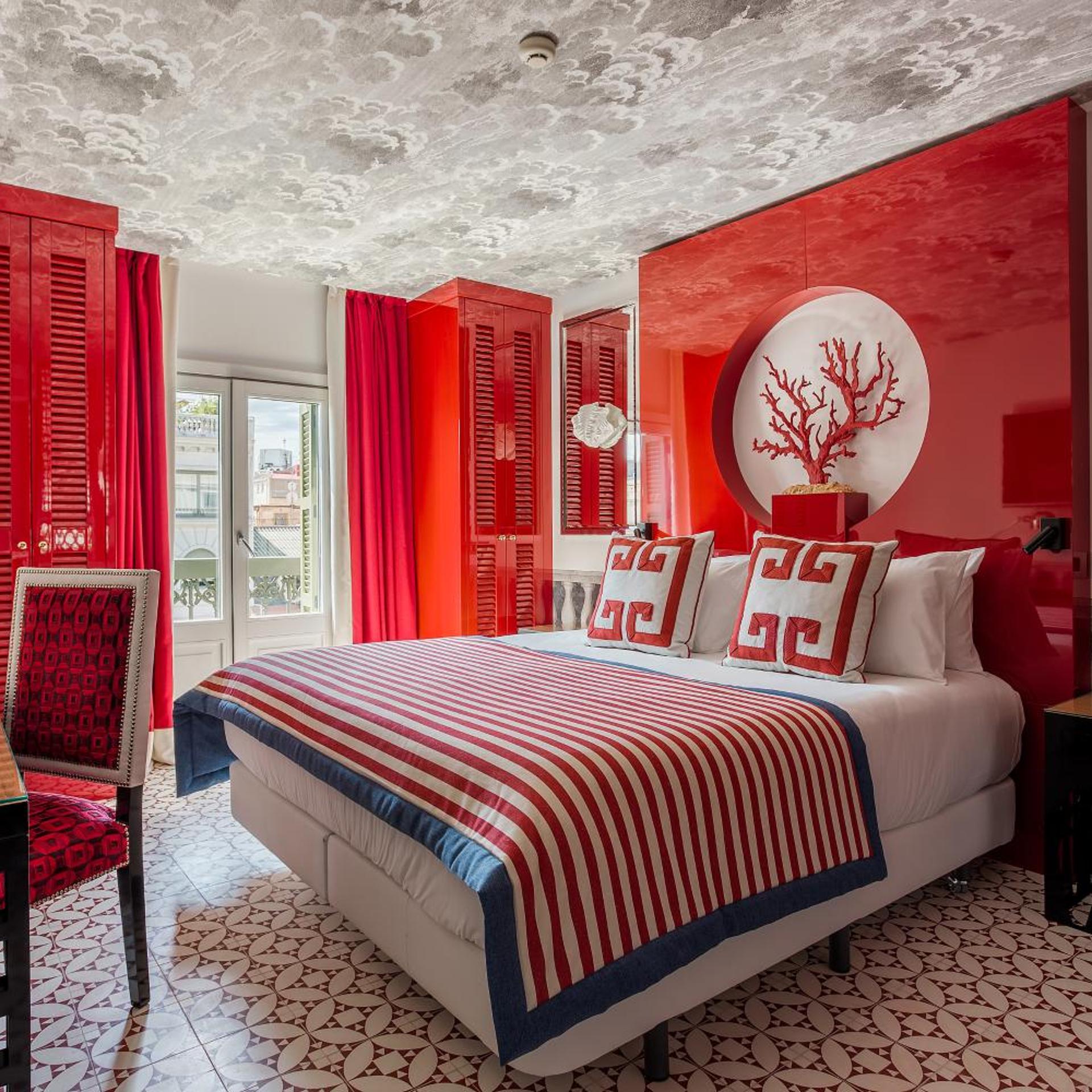 Deluxe, King Bed