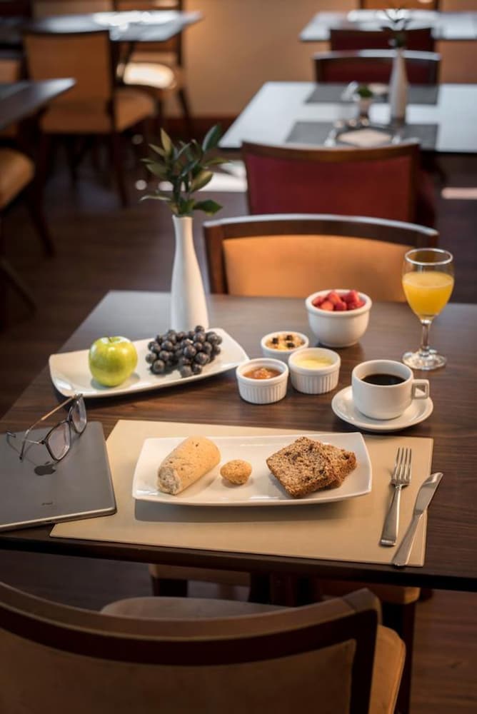 Hotel Intercity Caxias do Sul 45/66