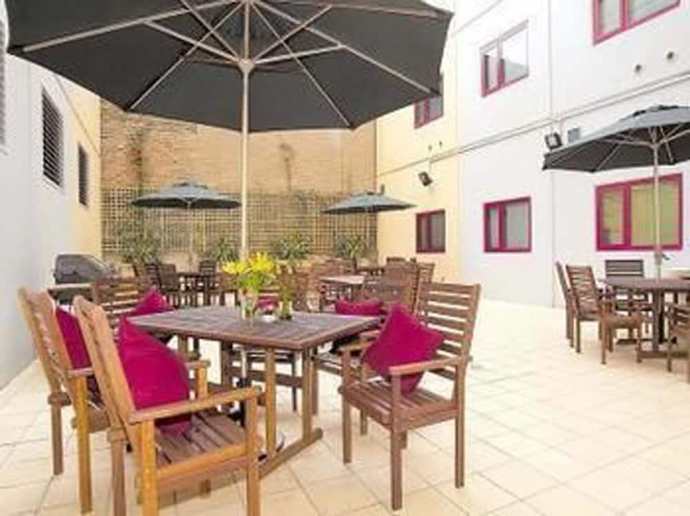 PLUM SERVICED APARTMENTS CARLTON 29/40