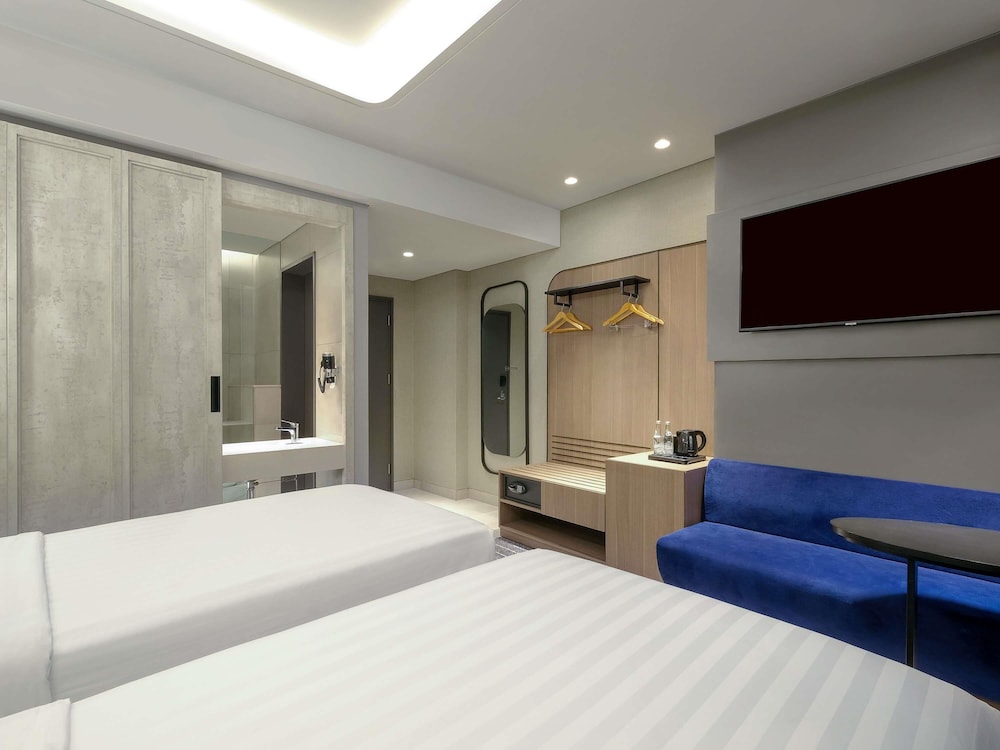 Mercure Tangerang Centre 12/32