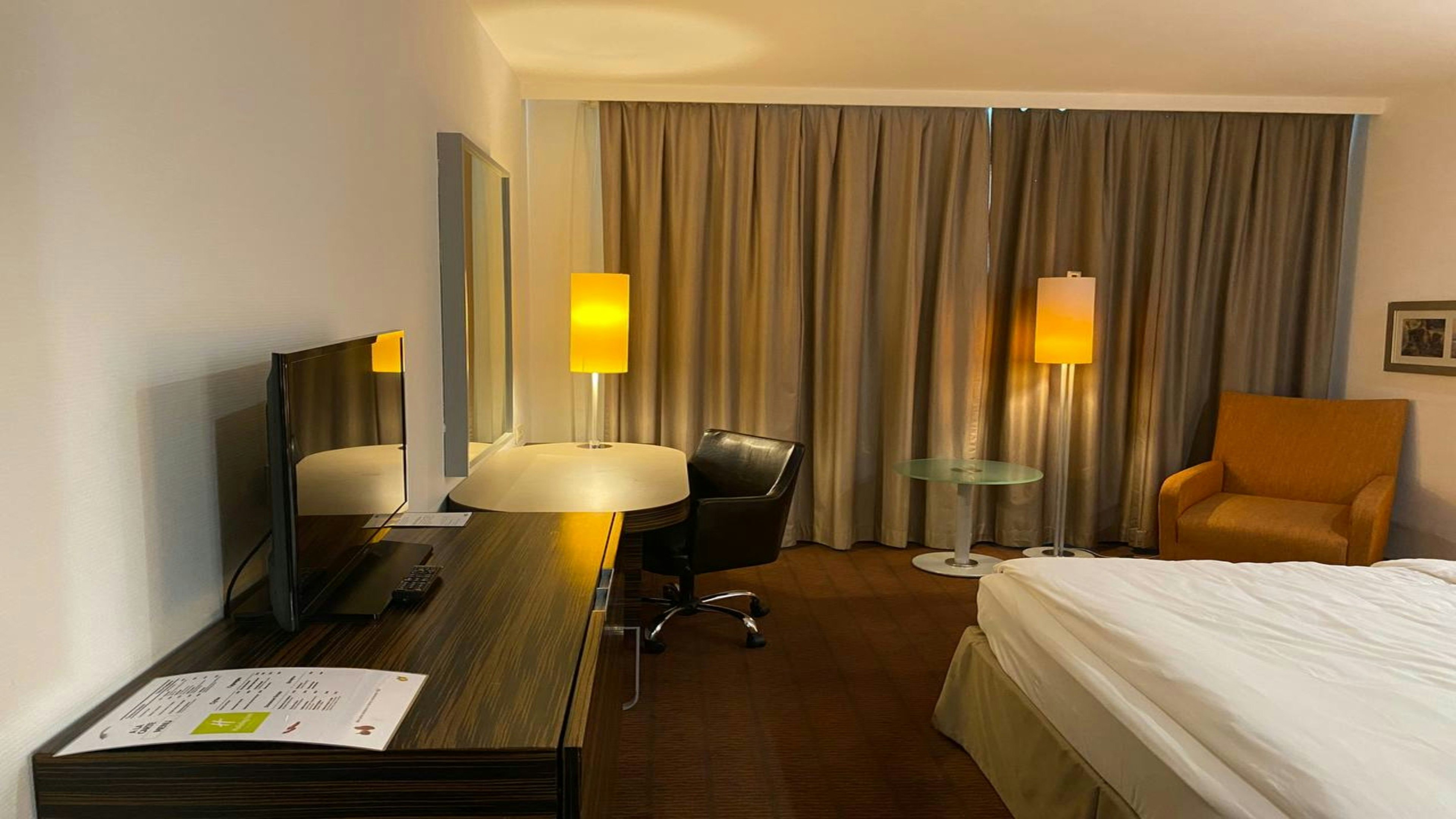 Holiday Inn Almaty 28/81