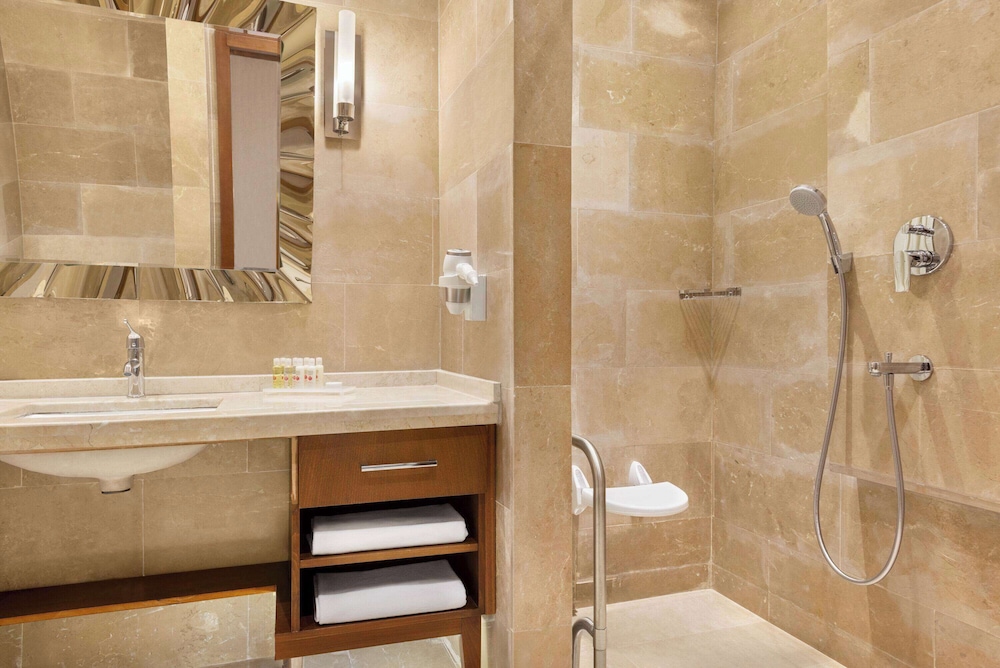 Days Hotel by Wyndham Istanbul Maltepe 69/69