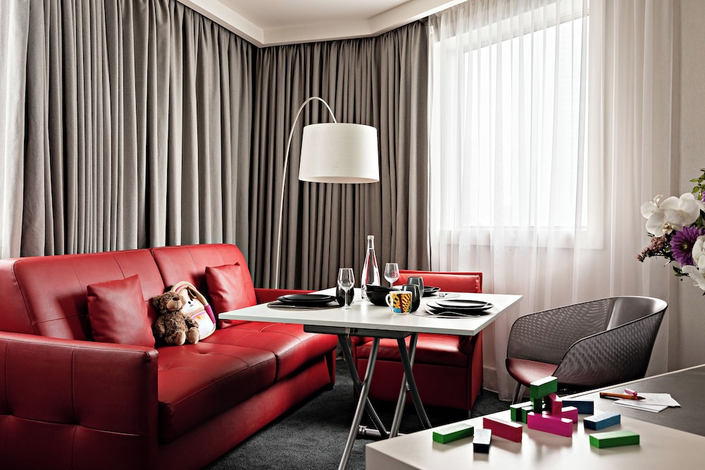 Pullman Paris La Defense Hotel 51/69