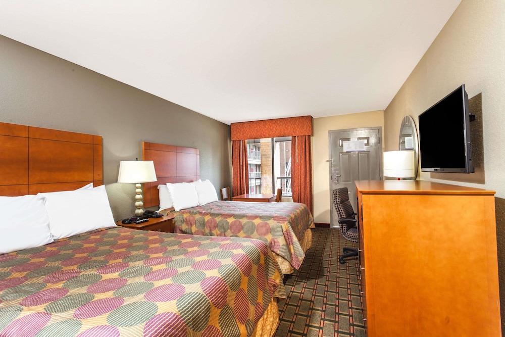 Days Inn by Wyndham Lebanon 8/35