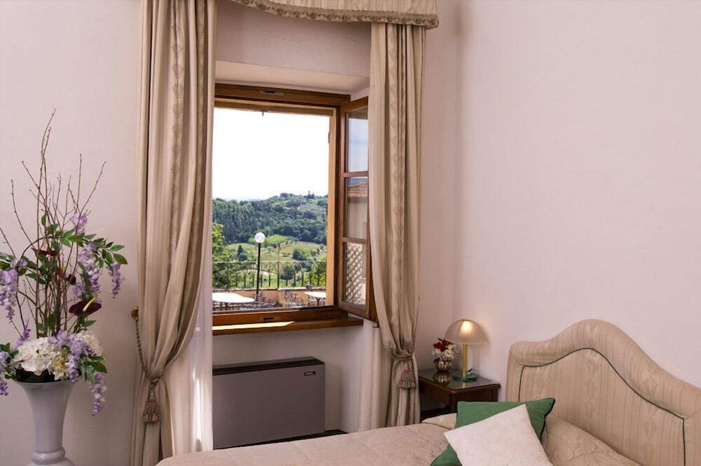 VIlla San Lucchese 41/56