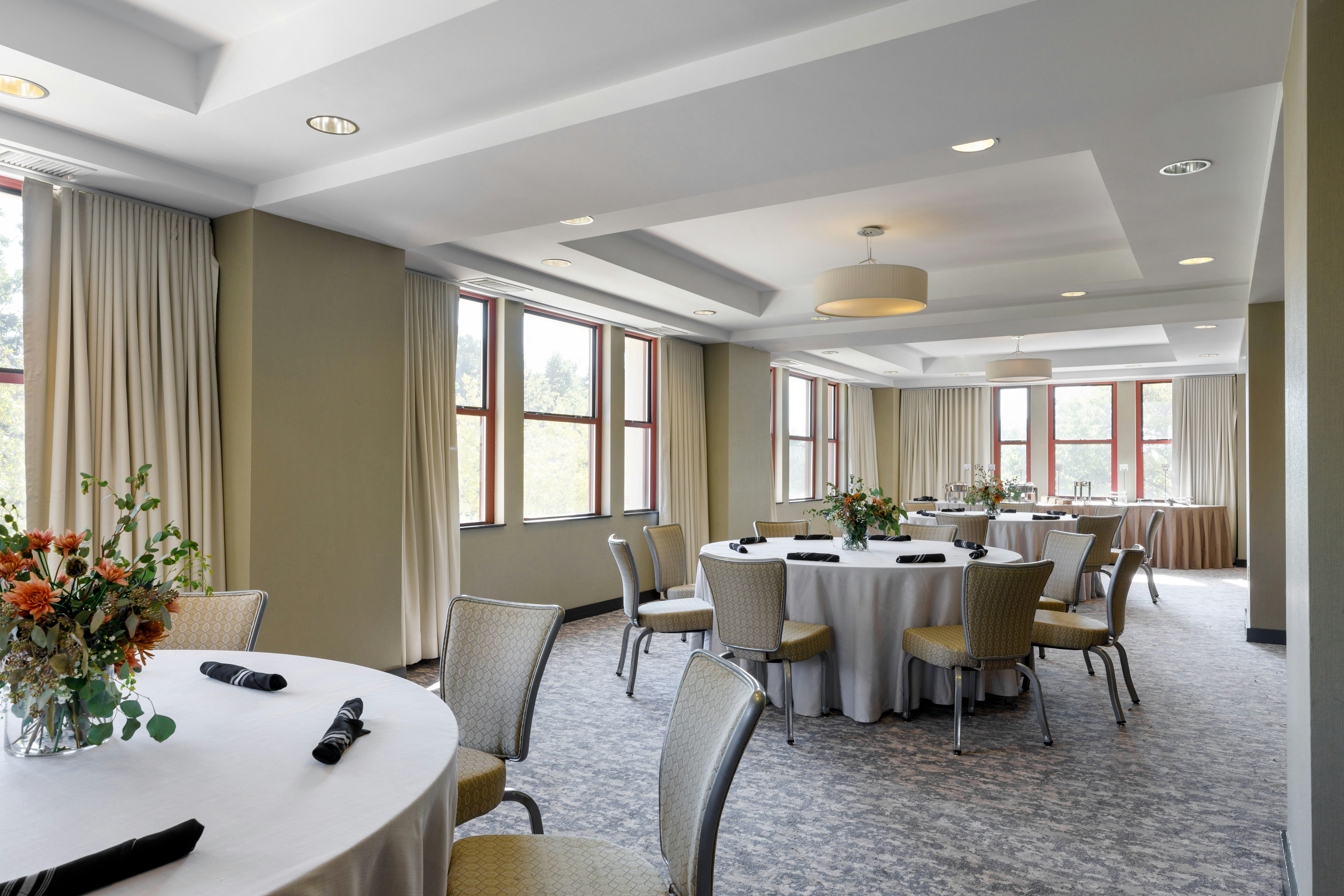 Colcord Hotel Oklahoma City, Curio Collection by Hilton 37/62
