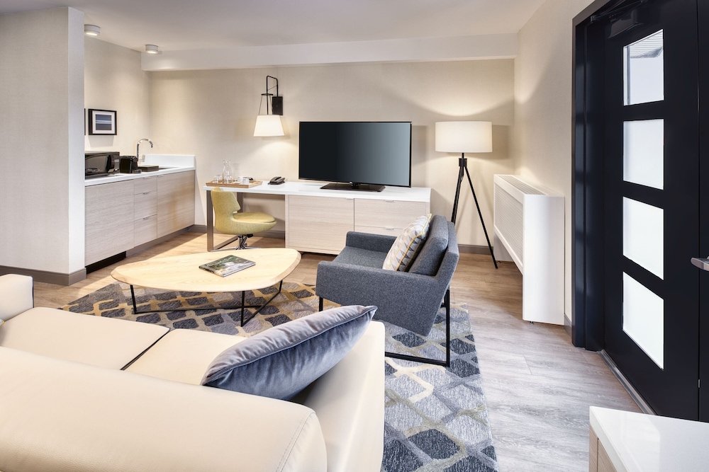 The Insignia Hotel, Sarnia, a Tribute Portfolio Hotel 37/55