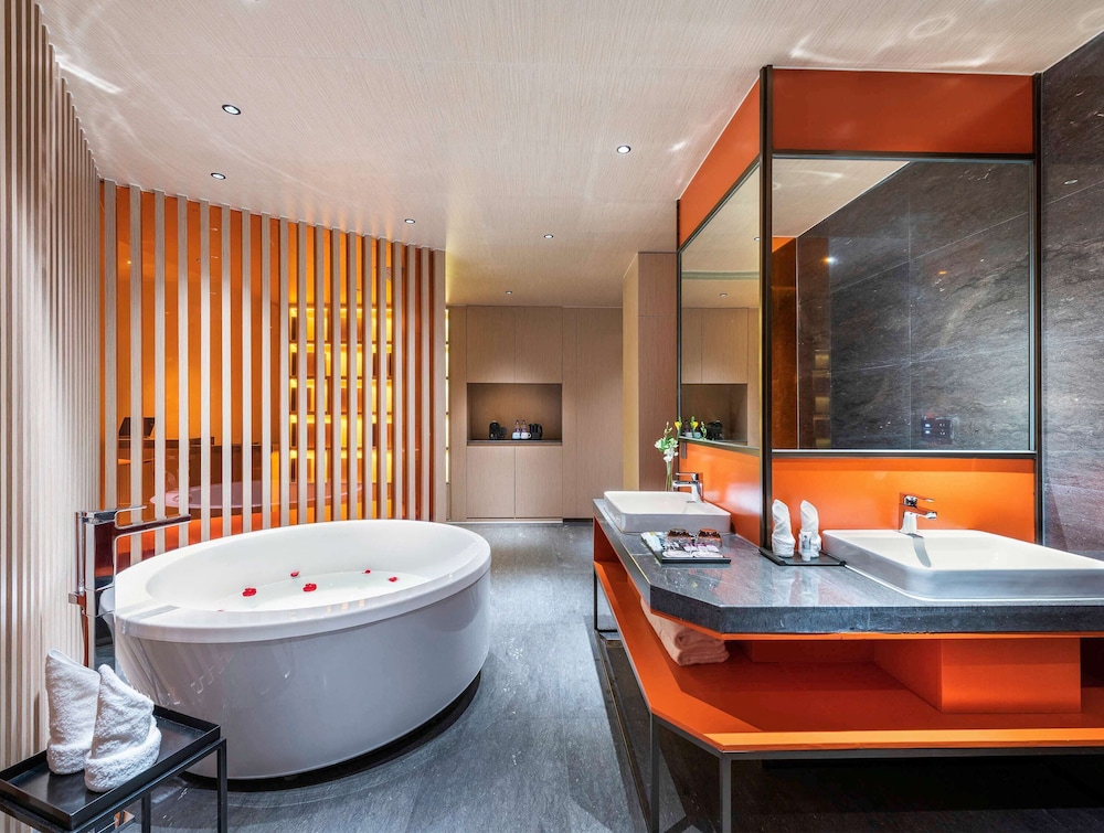 Mercure Nanjing Olympic EXPO 52/58