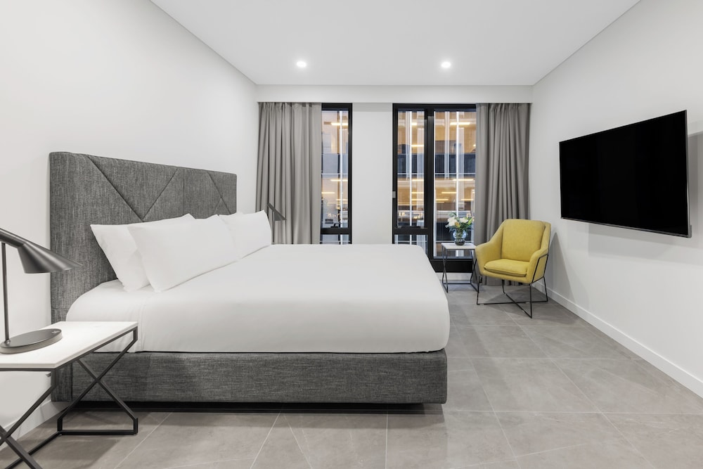 Mini, Studio, Suite, Accessible