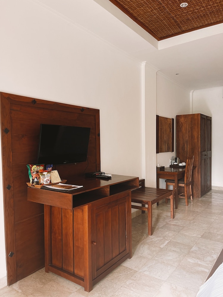 Villa Sonia 12/69