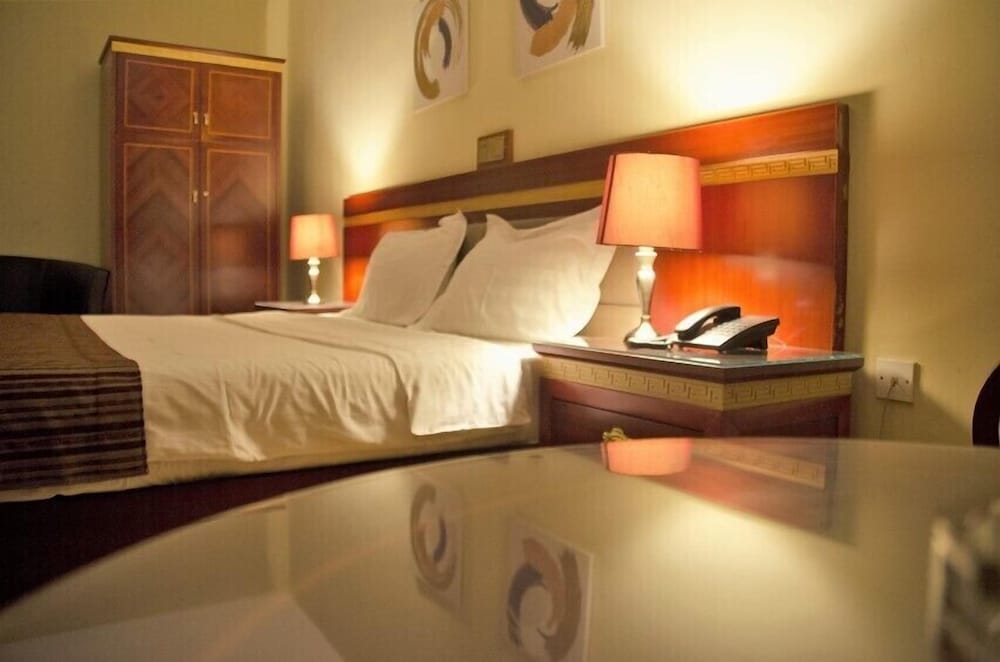 Hotel Rosebud 31/50