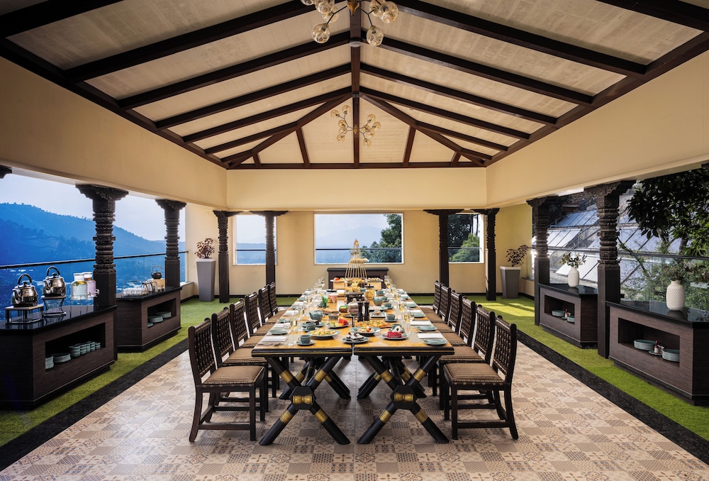 Fortune Resort and Wellness Spa 28/48