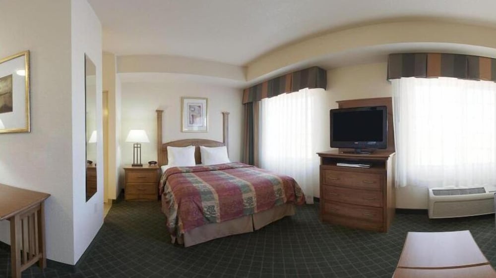 Staybridge Suites Las Cruces 15/72