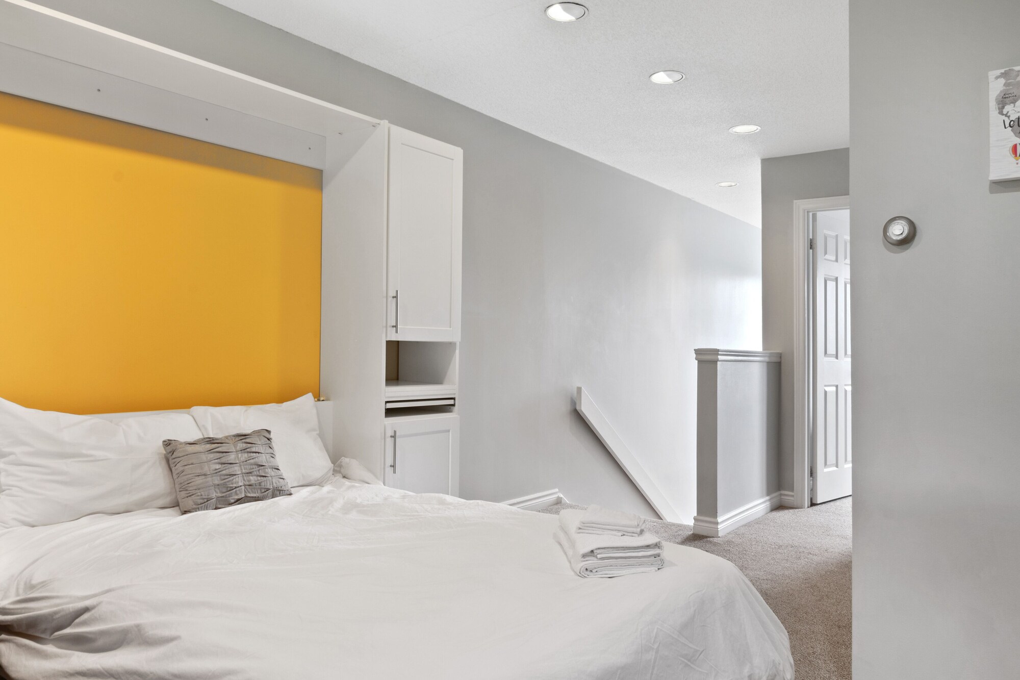 3 Bedrooms, Condo, Luxury, King and Queen Bed, Murphy Bed, Pet Friendly