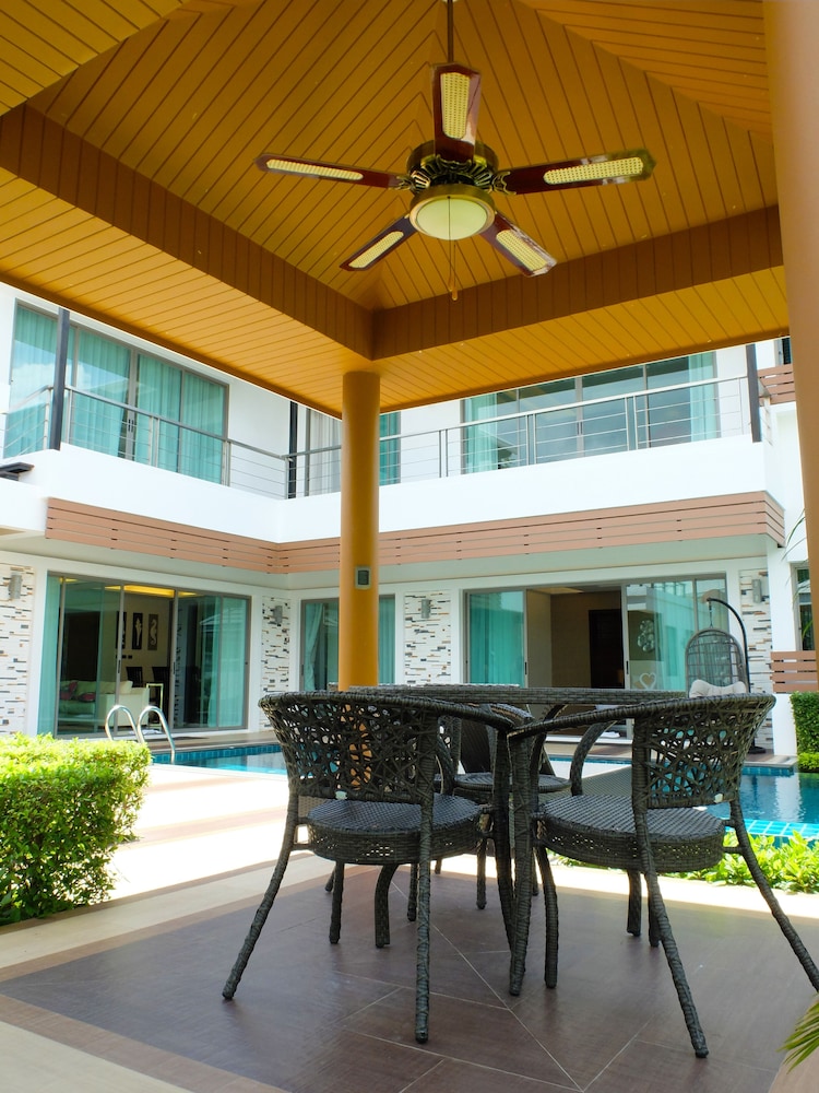 Chalong Miracle Lakeview Resort & Spa 6/100