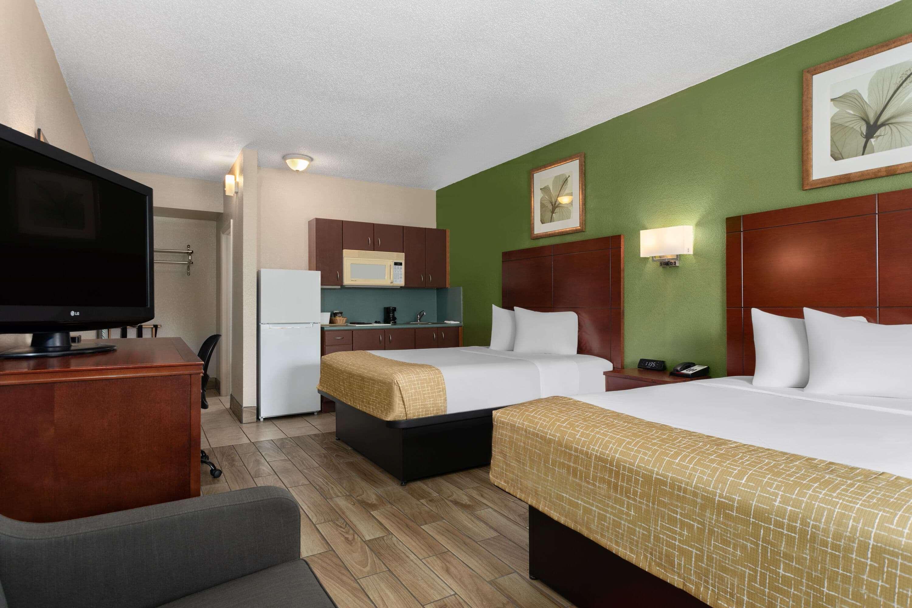 Room, 2 Queen Beds
