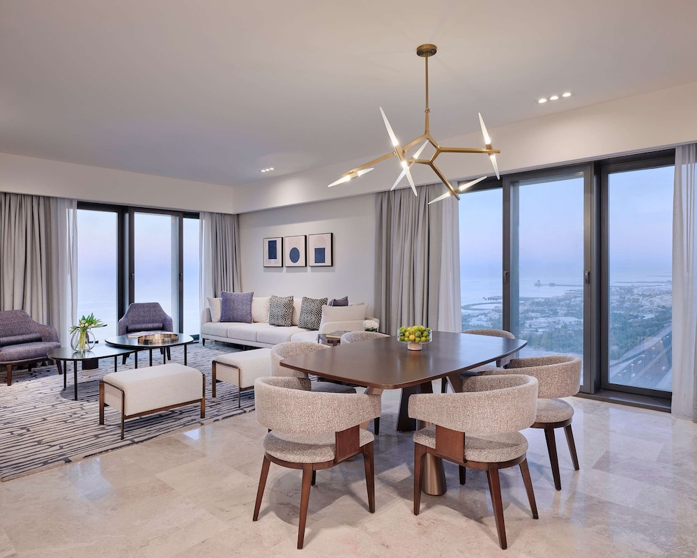 Grand Hyatt Kuwait Residences 30/44