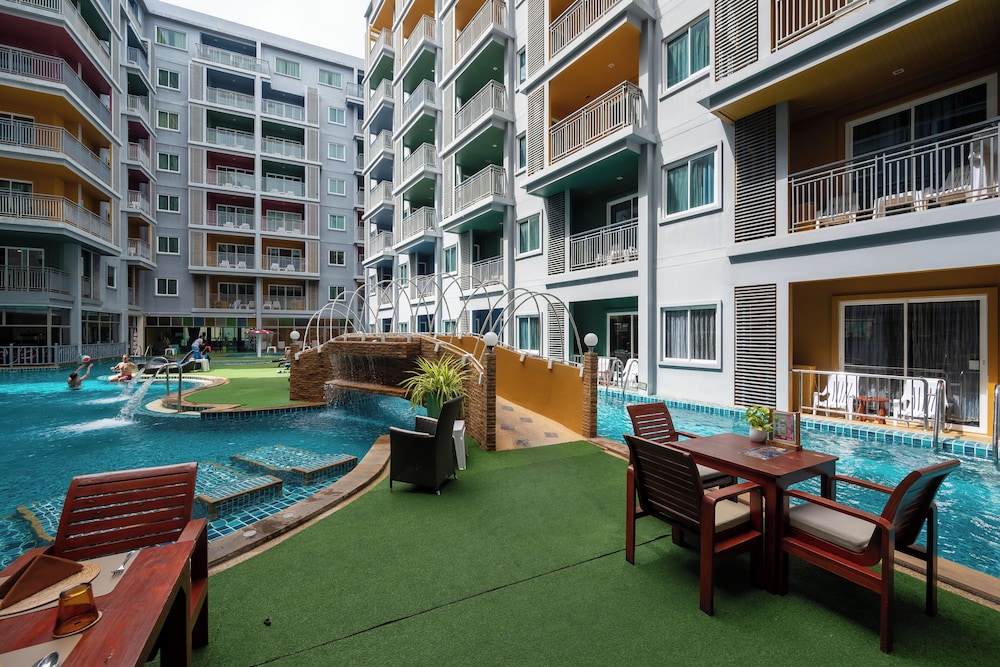 Elite Suites Patong 46/50