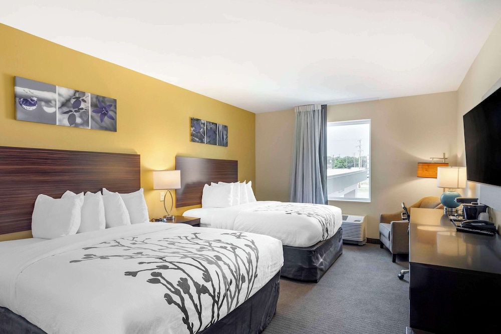 Standard, 2 Queen Beds