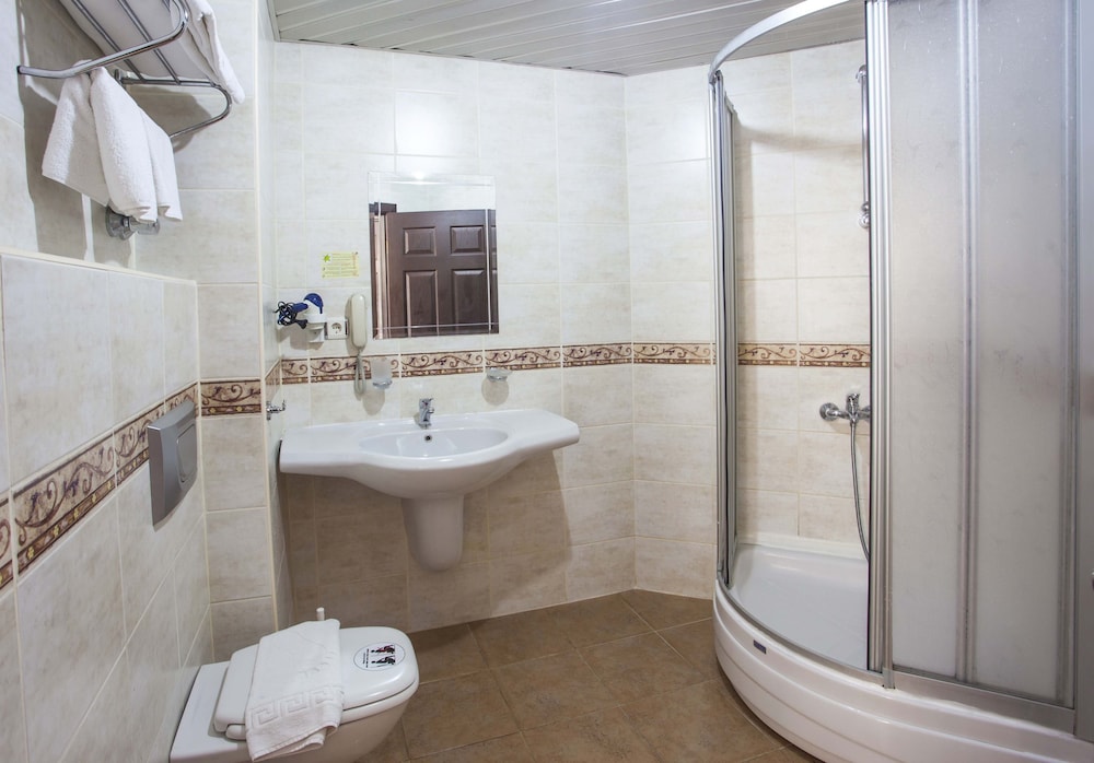 غرفة قياسية بسرير مزدوج، Kleopatra Royal Palm 3/3