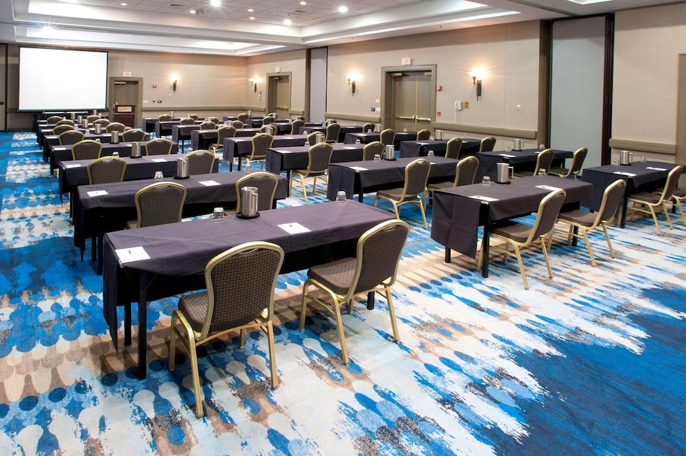 Oneida Casino Hotel 51/60