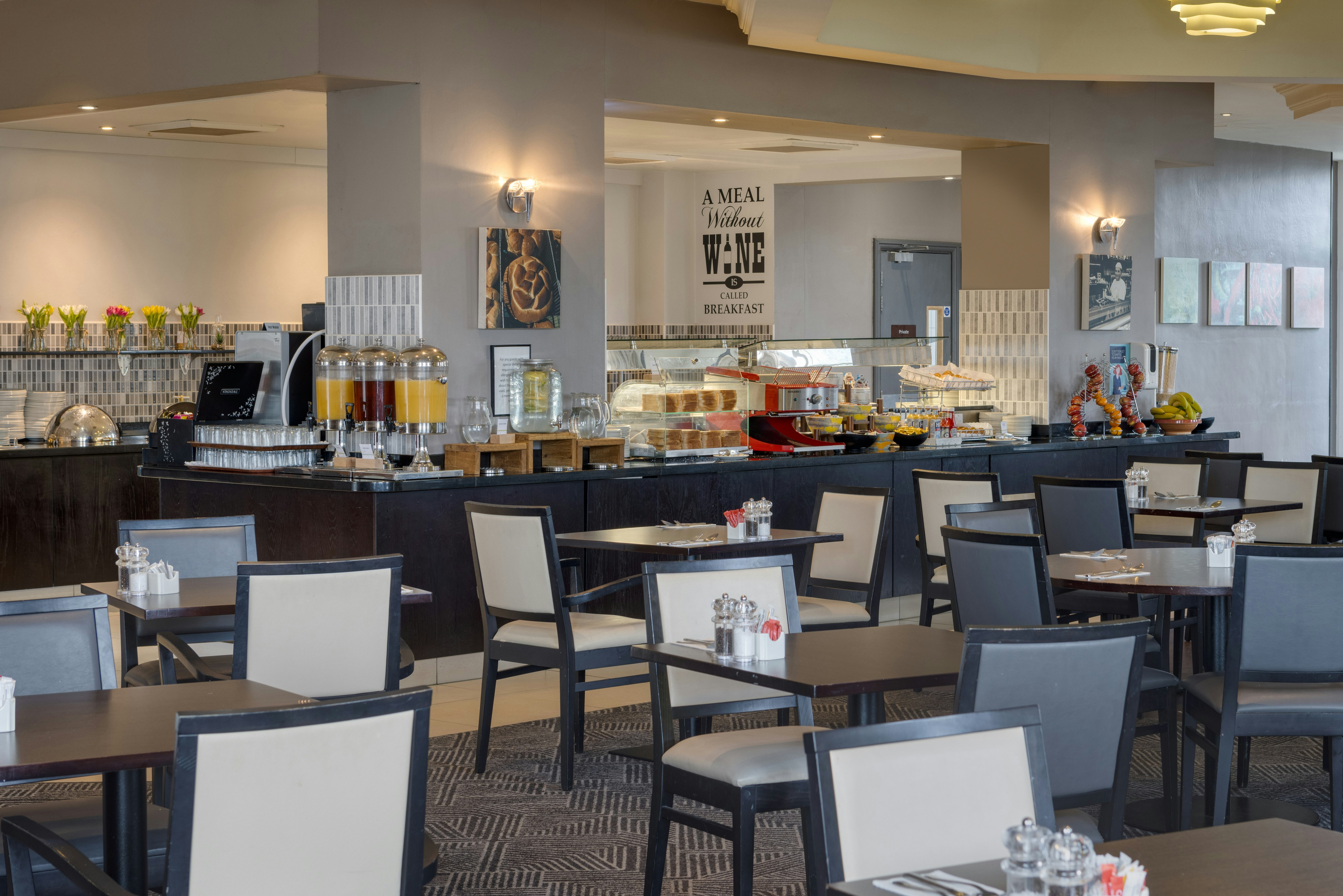 Doubletree By Hilton Dartford Bridge 44/84