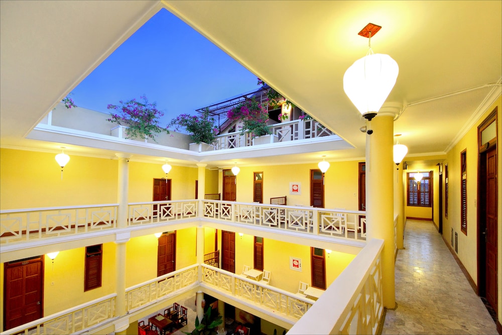 Thanh Van 1 Hotel 12/67