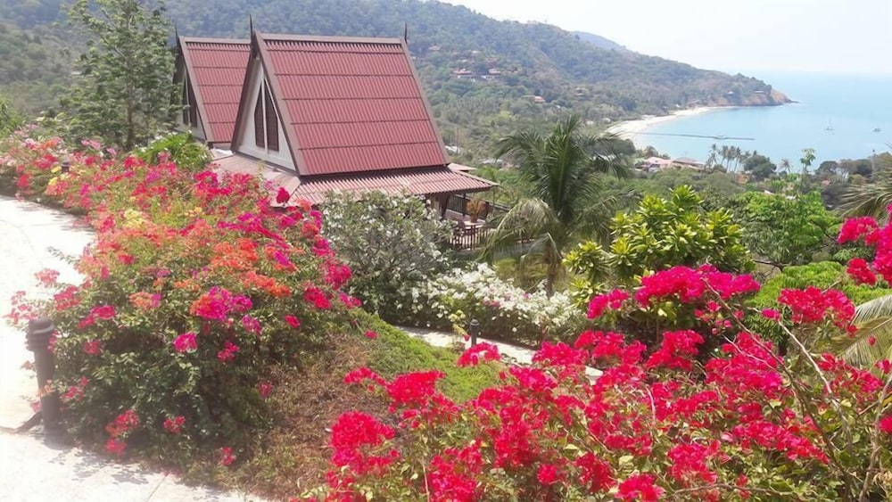 Baan Kantiang See Villa Resort 3/50
