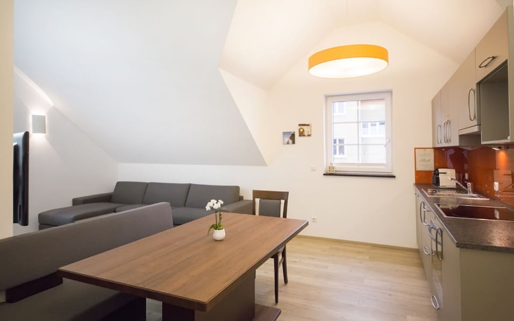 Das Grune Hotel Zur Post - 100 Bio 67/74