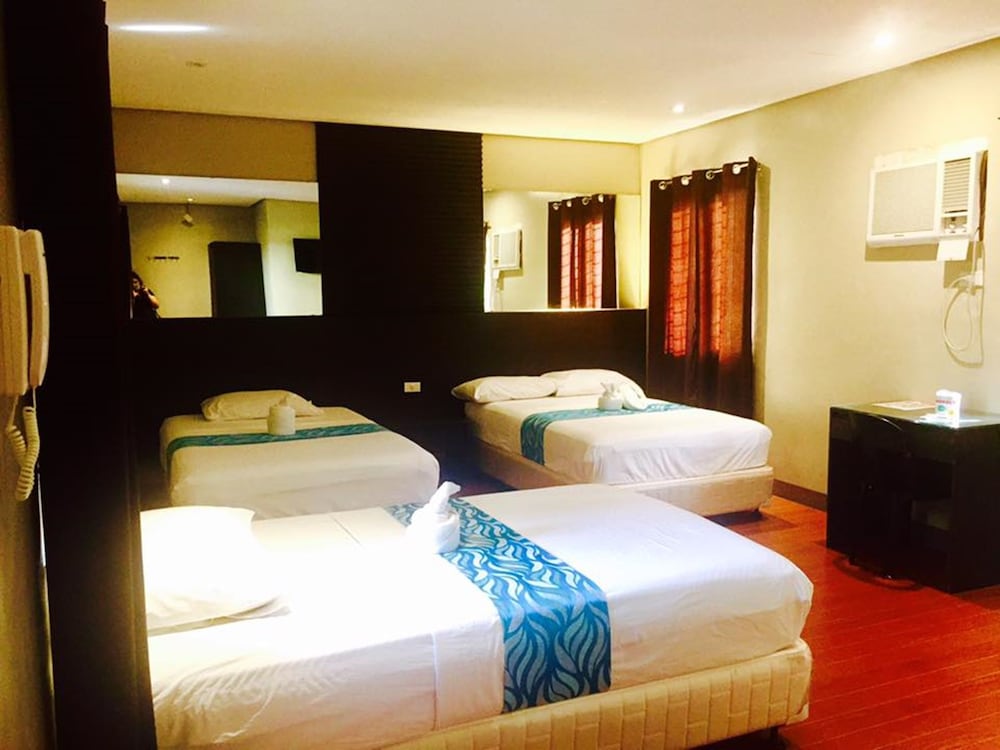 Basic Rooms Hotel 15/21