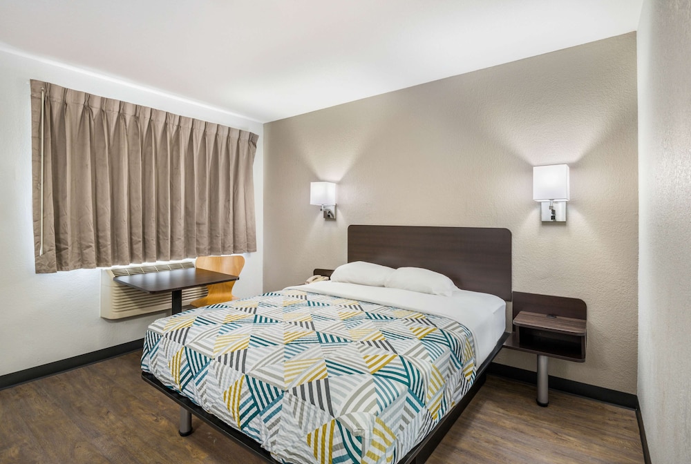 Motel6 Sandston, VA - Richmond 24/42