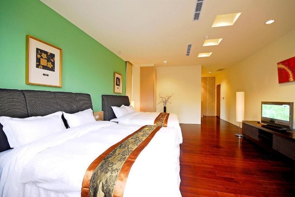 Sun Moon Lake Karuizawa Villa B&B 12/34