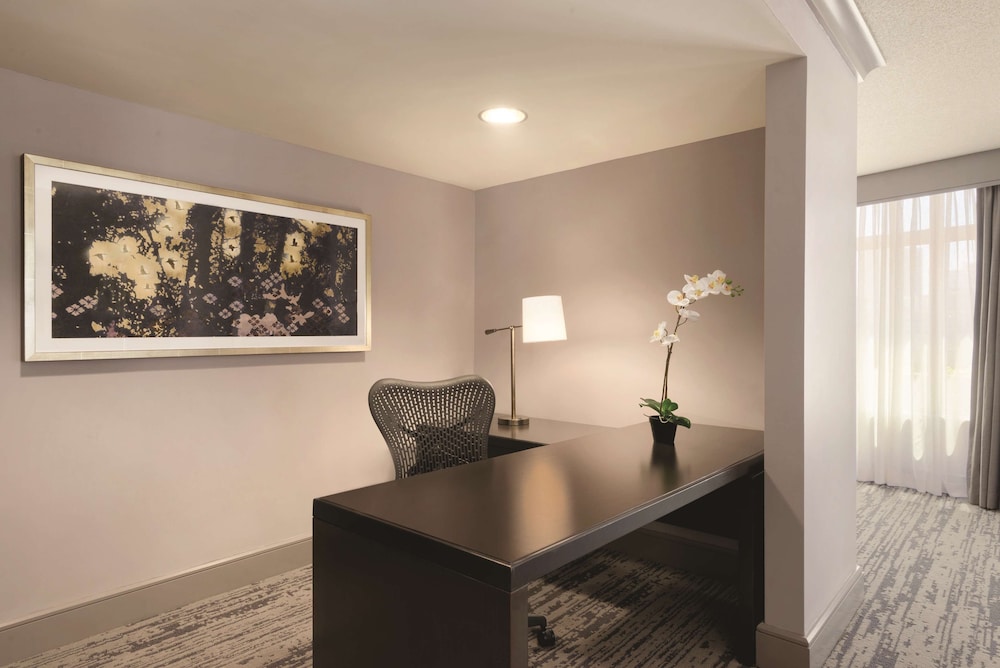 Embassy Suites by Hilton Atlanta at Centennial Olympic Park 33/69