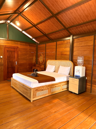 Nuansa Senja Cafe & Cabin 6/11