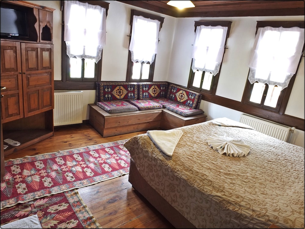 Cakiroglu Konak 34/54