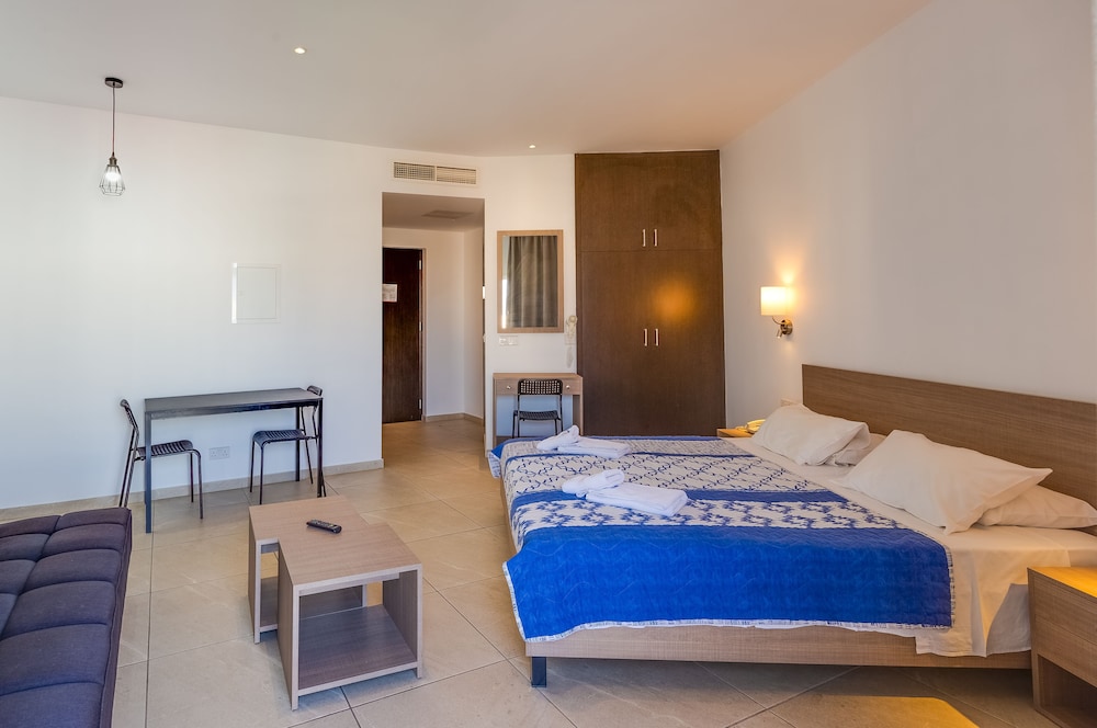 Tetyk Hotel Apts 14/44