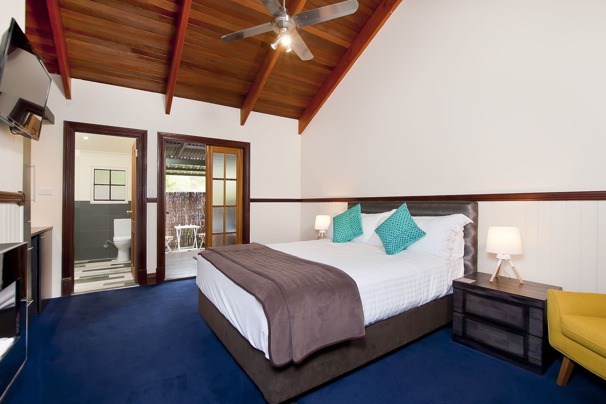 Spa, Standard, Queen Bed, Balcony