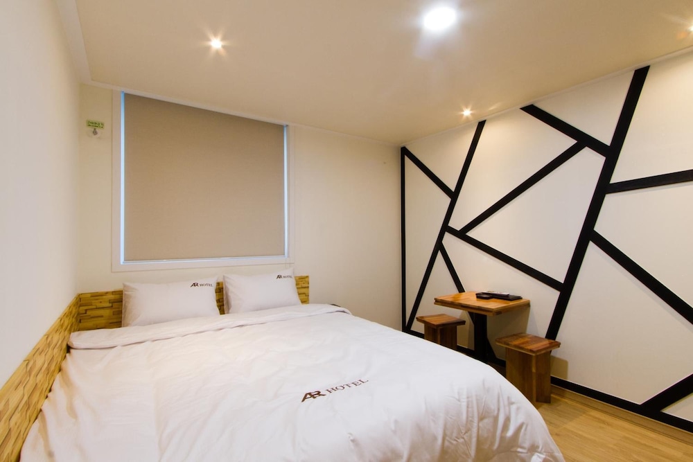 Ara Hotel 10/50