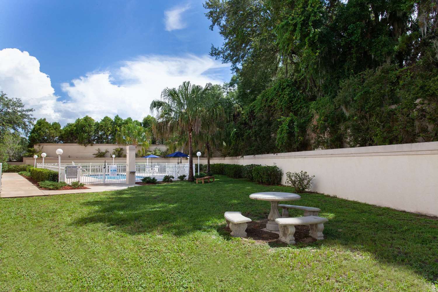 Microtel Inn & Suites By Wyndham Lady Lake/The Villages 14/19