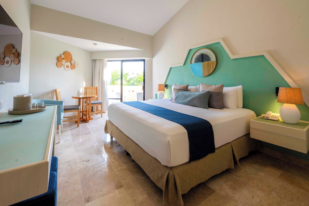GARDEN, SUPERIOR, KING BED