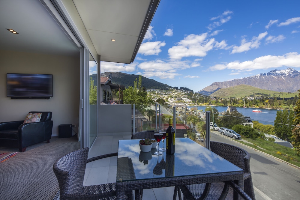 Lakeridge Condos 6/41