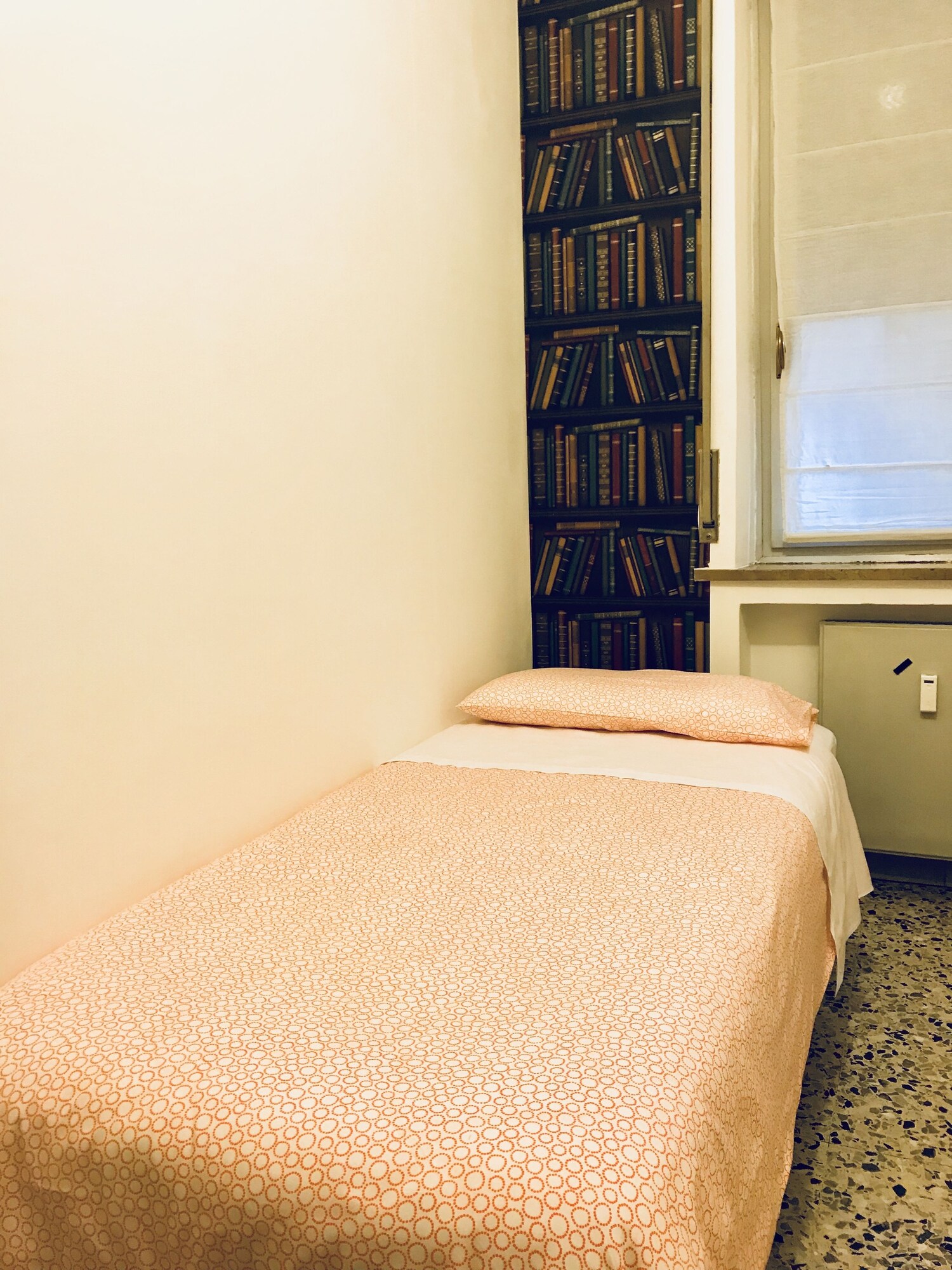 ECONOMY, SINGLE BED, PRIVATE BATHROOM