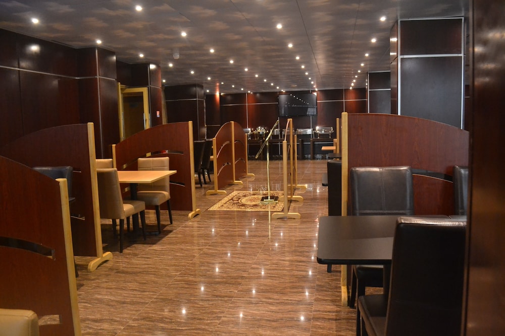 Noubou International Hotel 48/50