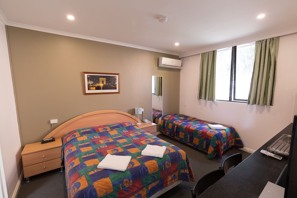 CHADSTONE EXECUTIVE MOTEL 13/19