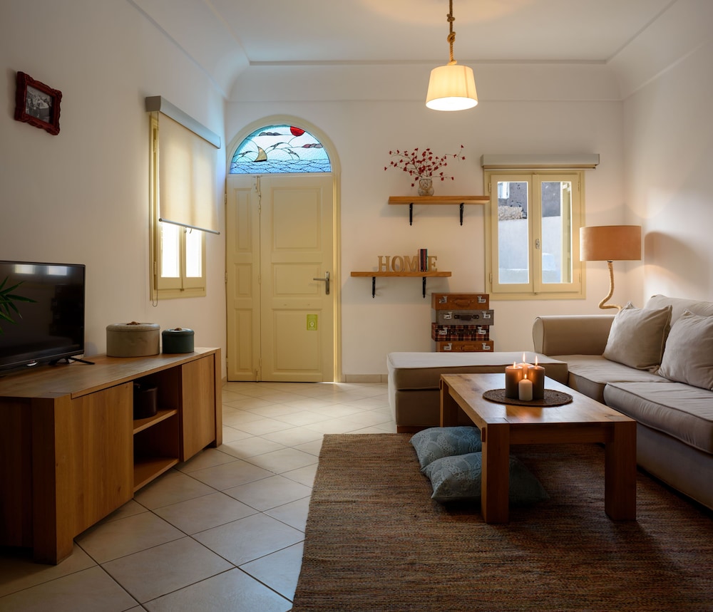 Suite Home Santorini 57/75