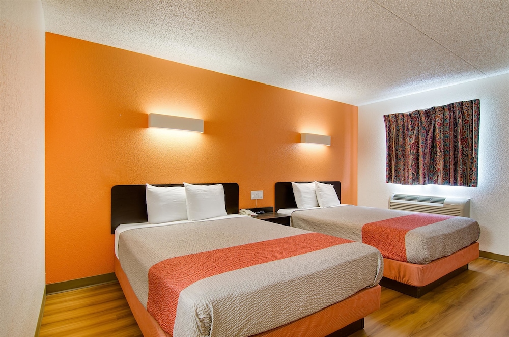 Motel6 Salina, KS 27/60