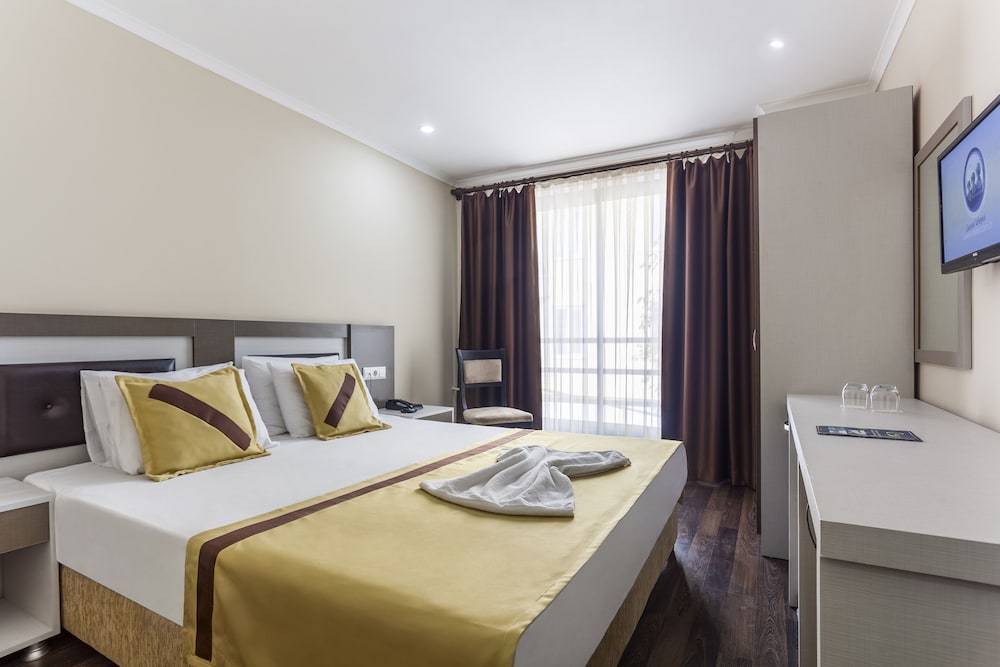 AYHAN HOTEL 25/41