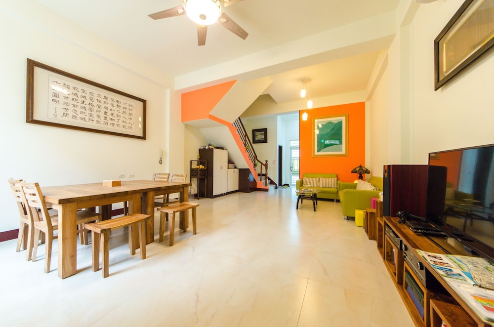 Encounter Hostel 34/47